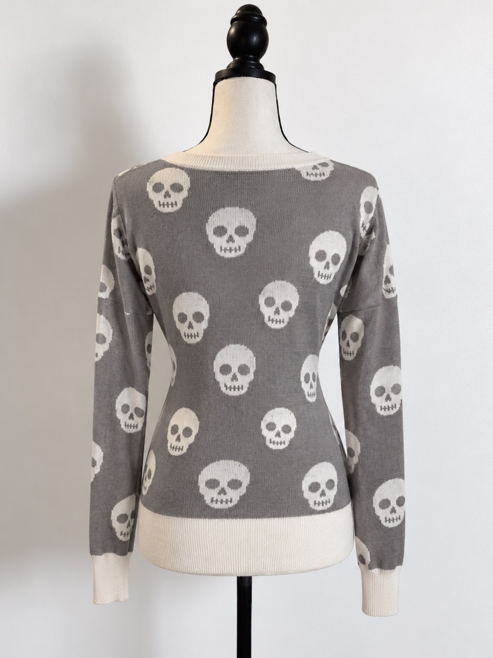 Zenana Gothic Skull Knit Sweater Gray Ivory Grunge -Small - Picture 4 of 6